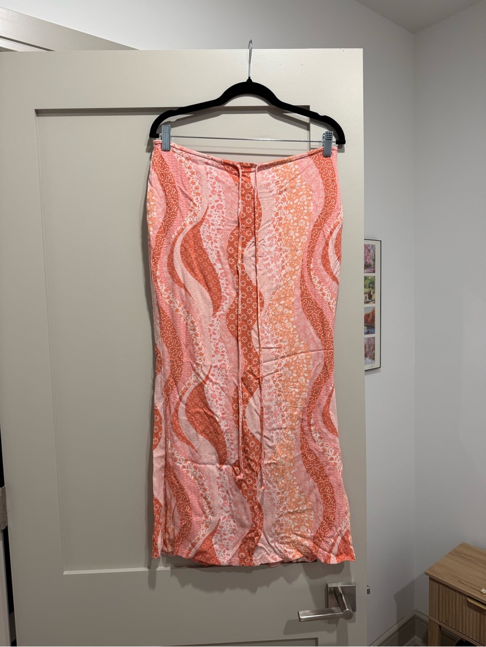 Wavy Pattern Maxi Skirt in Coral Pink